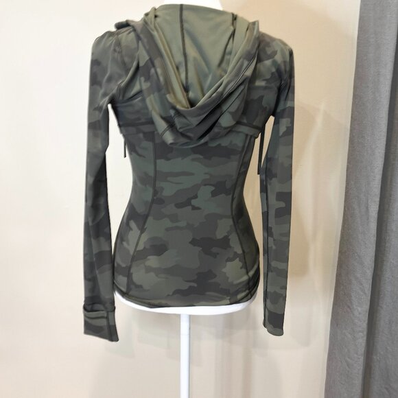Lululemon Camo Hooded Define Jacket | Size 4 - Picture 7 of 9